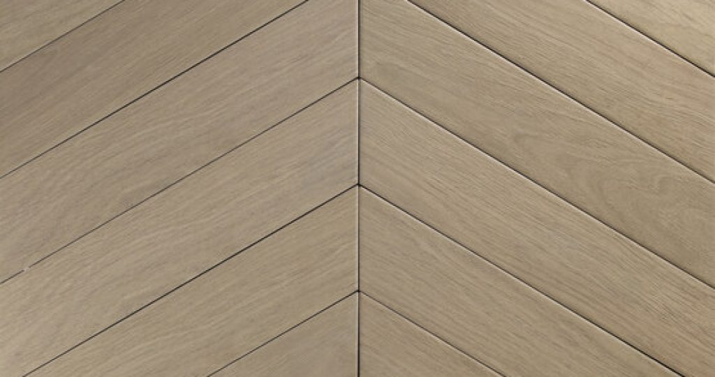 Chevron Kinwood Walnut 8,5x44