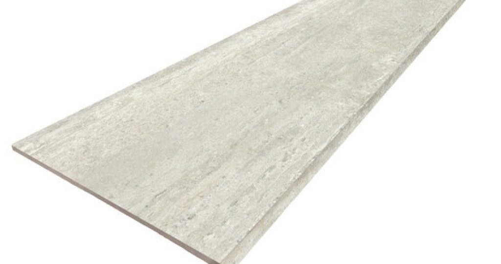 Peldaño Recto Ant. C3 Travertino Silver 33x120